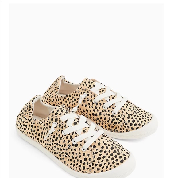 Nwt Torrid Cheetah print Ruched Sneakers wide widt - Picture 2 of 4